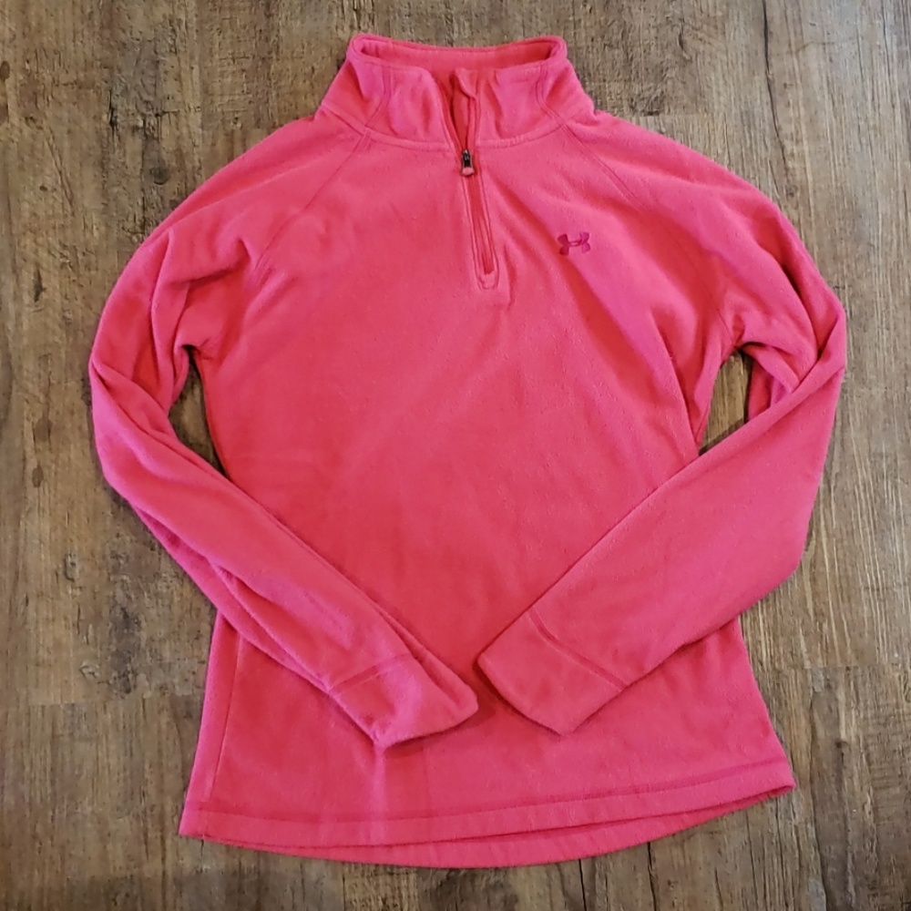 Womens Under Armour light weight sweatshirt